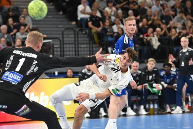 Julian KOESTER GER ,Action,Goalkeeper handball international Germany GER Iceland ISL on 02 11 2023 SAP GARDEN Â