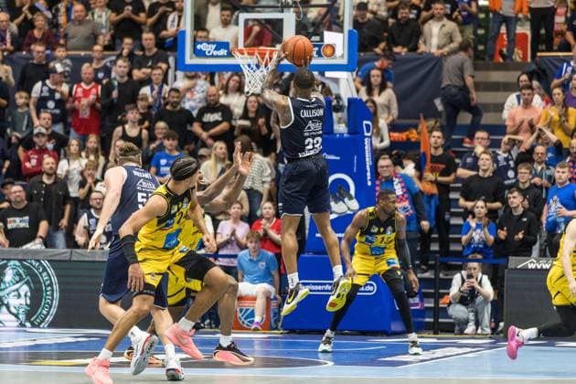 GER, easy Credit Basketball Bundesliga, Syntainics MBC MHP Riesen Ludwigsburg 02 11 2025, Stadthalle, Weißenfels, GER, easy Credit Basketball Bundesliga, Syntainics MBC MHP Riesen Ludwigsburg Charles Callison Syntainics MBC, 23 Â Photo Alexander Trienitz Weißenfels Stadthalle Sachsen Anhalt Germany