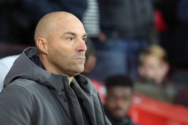 FOOTBALL : LOSC Lille vs Angers - Ligue 1 J11 - 02 11 2025 Alexandre DUJEUX (entraineur Angers SCO) lors du match LOSC Lille vs Angers, Ligue 1 J11, Decathlon Arena stade Pierre Mauroy, le 2 novembre 2025 - photo Laurent Sanson PsnewZ  Copyright: xLaurentxSANSONx xPsnewZx