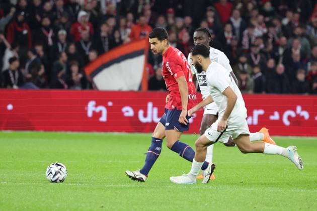 FOOTBALL : LOSC Lille vs Angers - Ligue 1 J11 - 02 11 2025 Benjamin ANDRE (LOSC Lille) lors du match LOSC Lille vs Angers, Ligue 1 J11, Decathlon Arena stade Pierre Mauroy, le 2 novembre 2025 - photo Laurent Sanson PsnewZ  Copyright: xLaurentxSANSONx xPsnewZx