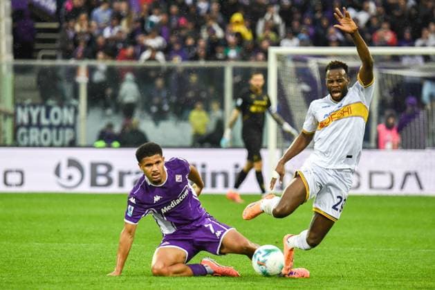 Lassana Coulibaly (Lecce) is fouled by during ACF Fiorentina vs US Lecce, Italian soccer Serie A match in Florence, Italy, November 02 2025  Copyright: xFabioxFagiolini IPAxSportx xipa-agency.netx xx IPA_67403842 IPA_Agency_IPA67403842