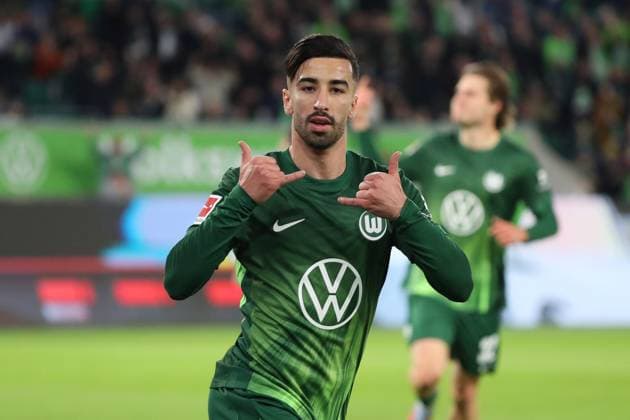 VfL vs Hoffebheim, 1 BL Wolfsburg, 02 11 2025, FOOTBALL VfL Wolfsburg vs TSG 1899 Hoffenheim, 1 BL, Season 2025 26 Mohammed Amoura VfL Wolfsburg celebrates after his goal to make it 1 0 Wolfsburg