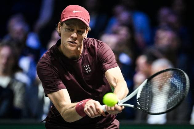 November 2, 2025, Nanterre, France, France: Jannik SINNER of Italy during the seventh day of the Rolex Paris Masters 1000 tennis tournament at Accor Arena on November 02, 2025 in Nanterre near Paris, France. Nanterre France - ZUMAm308 20251102_zsp_m308_005 Copyright: xMatthieuxMirvillex