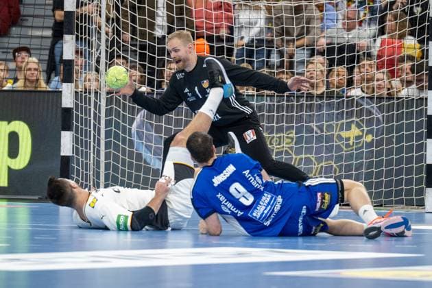 Bjoergvin Gustavson 1 Handball national team Iceland catches the ball, Handball national team Germany vs Handball national team Iceland, Handball national match, 02 11 2025 Munich Bavaria Germany Copyright: xkolbert-press UlrichxGamelx