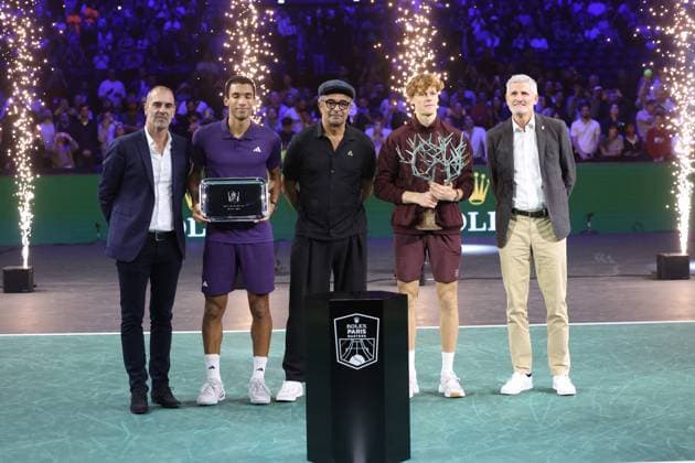 ROLEX PARIS MASTERS TENNIS 2025 Thierry Larret MAXPPP - Nanterre (92) 02 11 2025 Thierry Larret Maxppp. Tennis. Rolex Paris Masters. Paris La Defense, Nanterre (92). Du 25 octobre au 2 novembre 2025. Dimanche 2 novembre 2025. Finale : Felix AUGER-ALIASSIME (CAN) vs Jannik SINNER (ITA) Nanterre (92) PARIS LA DEFENSE ARENA ILE DE FRANCE FRANCE  Copyright: xMAXPPPxThierryxLarretx TLR202511021122 TLR202511021122