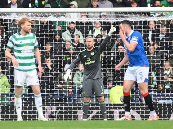 UK: Rangers v Celtic, Scottish League Cup, at Hampden Park in Glasgow, Scotland on 02 November 2025 Rangers v Celtic, Scottish League Cup, at Hampden Park in Glasgow, Scotland on 02 November 2025 Celtic keeper Kasper Schmeichel points the way Glasgow Hampden Park Strathclyde Scotland Copyright: xGerxHarleyx