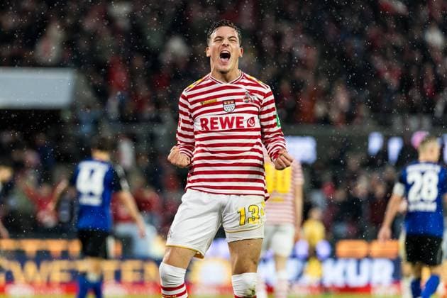 1 Soccer Bundesliga 1 FC Köln Hamburger SV 02 11 2025 Said El Mala 1 FC Köln, 13 celebrates after the 4 1 goal by Jakub Kaminski 1 FC Köln, 16 , goal, goal celebration 1 Soccer Bundesliga, 1 FC Köln Hamburger SV, Rheinenergiestadion on 02 11 2025 DFL REGULATIONS PROHIBIT ANY USE OF PHOTOGRAPHS AS IMAGE SEQUENCES AND OR QUASI VIDEO Copyright: xBEAUTIFULxSPORTS Wunderlx