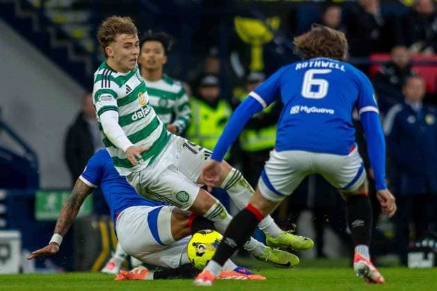 Celtic v Rangers Premier Sports Scottish League Cup 02 11 2025. Semi-Final James Tavernier of Rangers FC with a mistimed challenge on Callum Osmand of Celtic FC during the UEFA Europa League 2025 26, Celtic FC vs Rangers FC, Hampden Park, Glasgow, Scotland, 2 November 2025 Hampden Park The National Stadium Glasgow Scotland Editorial use only , Copyright: xColinxPoultneyx PSI-23145-0068