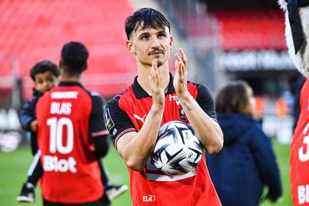 FOOTBALL : Stade Rennais vs RC Strasbourg - Ligue 1 - JournÃ e 11 - 02 11 2025 Esteban Lepaul (Stade Rennais) RennesFrance  Copyright: xBaptistexAutissierx