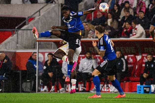 COLOGNE, GERMANY - 2 NOVEMBER, 2025: ALBERT SAMBI LOKONG - The football match of Bundesliga 1.FC Koeln vs Hamburger SV at Rhein Energie Stadion.  Copyright: xVITALIIxKLIUIEVx