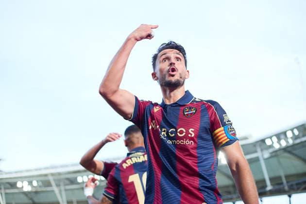 Levante UD and RC Celta de Vigo - LaLiga EA Sports VALENCIAL, SPAIN - NOVEMBER 2: Unai Elgezabal of Levante UD reacts during the LaLiga EA Sports match between Levante UD and RC Celta de Vigo at Estadi Ciutat de Valencia on November 2, 2025 in Valencia, Spain. (Photo by Jose Torres Photo Players Images Magara Press) Valencia Estadi Ciutat de Valencia Spain Copyright: xJosexTorresx