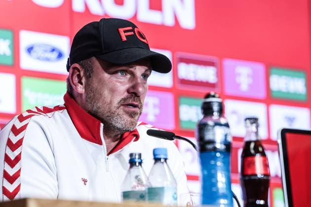 Sport, Football, Bundesliga Season 2025 2026 9 Matchday 1 FC Köln Hamburger SV 02 11 2025, RheinEnergieSTADION Lukas Kwasniok Coach 1 FC Köln RheinEnergieSTADION North Rhine-Westphalia Germany