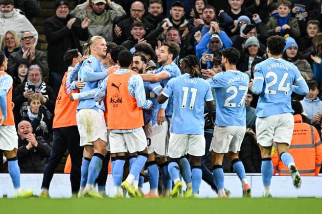 2nd November 2025; Etihad Stadium, Manchester, Lancashire, England; Premier League Football, Manchester City versus AFC Bournemouth; Nico O Reilly of Manchester City celebrates with his team after scoring in the 60th minute to make the score 3-1  GodfreyxPitt