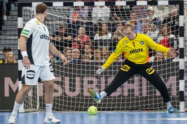 David Spaeth 1 Handball national team Germany successfully defends the ball, Handball national team Germany vs Handball national team Iceland, Handball national match, 02 11 2025 Munich Bavaria Germany Copyright: xkolbert-press UlrichxGamelx