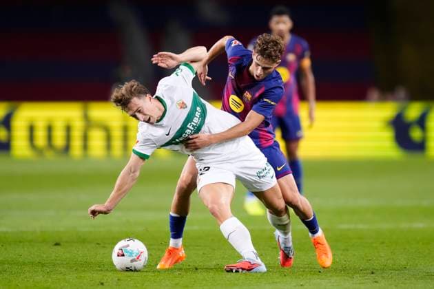 FC Barcelona, Barca v Elche CF - LaLiga EA Sports Fermin Lopez central midfield of Barcelona and Spain and David Affengruber centre-back of Elche and Austria compete for the ball during the La Liga EA Sports match between FC Barcelona and Elche CF at Estadi Olimpic Lluis Companys on November 2, 2025 in Barcelona, Spain. Barcelona Spain  Copyright: xJosexBretonx originalFilename:bretonhernandez-fcbarcel251102_np6uM.jpg