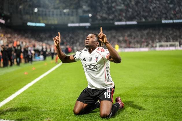 Besiktas v Fenerbahce - Turkish Super Lig ISTANBUL, TURKIYE - NOVEMBER 02: El Bilal Toure (19) of Besiktas celebrates after scoring a goal during the Turkish Super Lig week 11 football match between Besiktas and Fenerbahce at Tupras Stadium in Istanbul, Turkiye on November 02, 2025. Hakan Akgun Anadolu Istanbul Turkey. Editorial use only. Please get in touch for any other usage.  Copyright: x2025xAnadoluxHakanxAkgunx