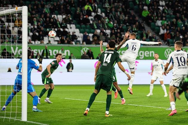 Goalscorer Grischa Prömel TSG Hoffenheim,6 scores to 1 2 1 Soccer Bundesliga Season 2025 2026 VfL Wolfsburg vs TSG Hoffenheim at the Volkswagen Arena in Wolfsburg Action,Soccer,Germany,Man,Men,02 11 2025