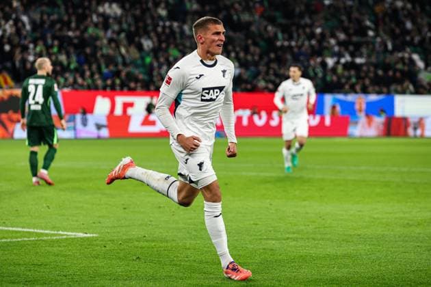 Goalscorer Grischa Prömel TSG Hoffenheim,6 scores to 1 2 1 Soccer Bundesliga Season 2025 2026 VfL Wolfsburg vs TSG Hoffenheim at the Volkswagen Arena in Wolfsburg Action,Soccer,Germany,Man,Men,02 11 2025