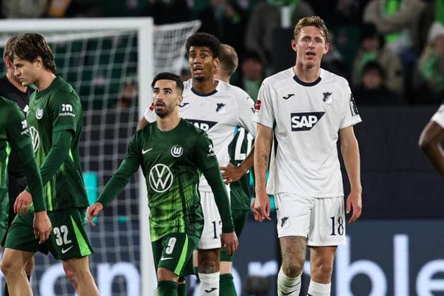 Goal celebration Goal scorer Mohamed Amoura VfL Wolfsburg,9 scores to 2 2, Wouter Burger TSG Hoffenheim stands on the right,18 1 Soccer Bundesliga Season 2025 2026 VfL Wolfsburg vs TSG Hoffenheim at the Volkswagen Arena in Wolfsburg Action,Soccer,Germany,Man,Men,02 11 2025
