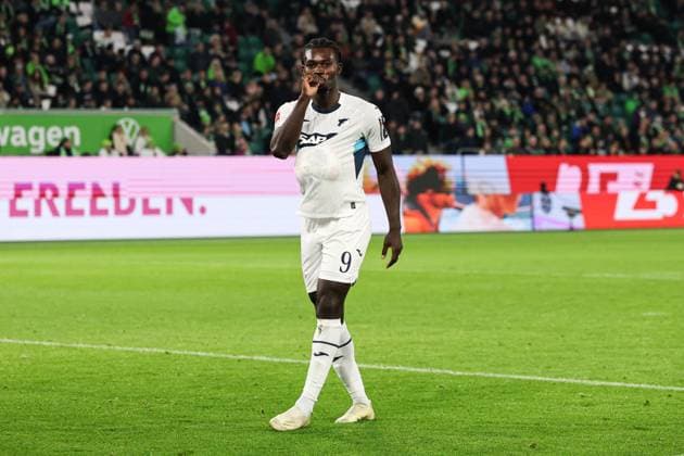 Baby jubilation Goalscorer Ihlas Bebou TSG Hoffenheim,9 scores to 2 4, the goal is not given for offside 1 Soccer Bundesliga Season 2025 2026 VfL Wolfsburg vs TSG Hoffenheim at the Volkswagen Arena in Wolfsburg Action,Soccer,Germany,Man,Men,02 11 2025