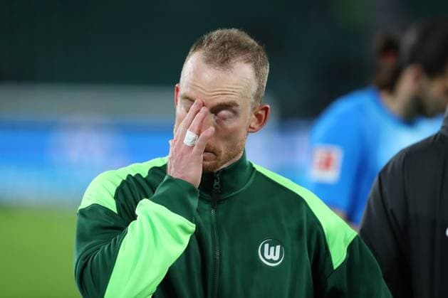 VfL vs Hoffebheim, 1 BL Wolfsburg, 02 11 2025, FOOTBALL VfL Wolfsburg vs TSG 1899 Hoffenheim, 1 BL, Season 2025 26 End of match, Maximilian Arnold VfL Wolfsburg Wolfsburg