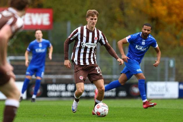 21 Erik Ahlstrand FC St Pauli U23 Fußball I Herren I Regionalliga Nord I Saison 2025 2026 I 17 Spieltag I FC St Pauli U23 SV Meppen I 02 11 2025 I Edmund Plambeck Stadion