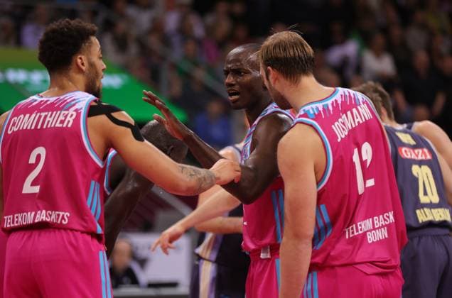 V l Alijah Comithier Bonn , Tylan Birts Bonn and Melvin Jostmann Bonn , Telekom Baskets Bonn vs Alba Berlin, easyCredit BBL, Matchday 6, Bonn, 02 11 2025