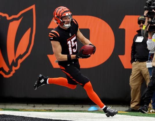 Cincinnati Bengals kick returner Charlie Jones (15) returns the opening kickoff for a touchdown against the Chicago Bears during the first half of play of a preseason game at Paycor Stadium on Sunday, November 2, 2025 in Cincinnati, Ohio.  KYP20251102005 JOHNxSOMMERSxII