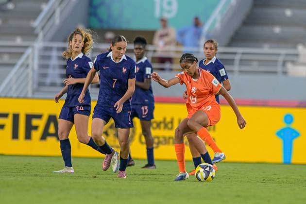 France v Netherlands: Group A - FIFA U-17 Women s World Cup Morocco 2025 Eloualidi A. (Forward) of Netherlands U-17 is in action during the FIFA U-17 Women s World Cup Morocco 2025 quarter-final match between France and Netherlands in Rabat, Morocco, on November 1, 2025, at the Olympic Stadium Rabat Morocco  Copyright: xAndreaxxAmatox originalFilename:amato-notitle251102_np5pU.jpg