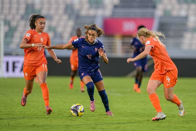 France v Netherlands: Group A - FIFA U-17 Women s World Cup Morocco 2025 19 Djoubri (Forward) of France U-17 is in action during the FIFA U-17 Women s World Cup Morocco 2025 quarter-final match between France and Netherlands at the Olympic Stadium in Rabat, Morocco, on November 1, 2025. Rabat Morocco  Copyright: xAndreaxxAmatox originalFilename:amato-notitle251102_npREn.jpg