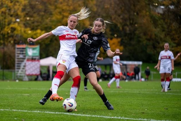 Meike Meßmer VfB Stuttgart, 29 in duel with Carolina Wolters VfR Warbeyen, 21 , GER, VfB Stuttgart vs VfR SW Warbeyen, Soccer, Women, 2 Bundesliga, Matchday 9, Season 2025 2026, 02 11 2025 GER, VfB Stuttgart vs VfR SW Warbeyen, Soccer, Women, 2 Bundesliga, Matchday 9, Season 2025 2026, 02 11 2025 Bad Cannstatt Copyright: xEibner-Pressefoto Memmlerx EP_MMR