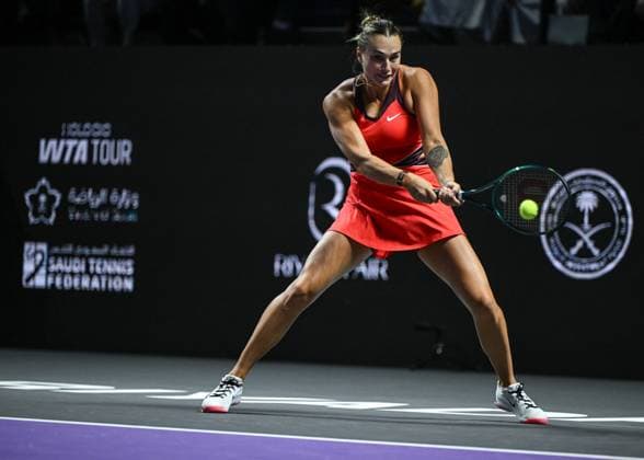 WTA, Tennis Damen Finals 2025 in Riyadh - Day Two RIYADH, SAUDI ARABIA - NOVEMBER 02: Aryna Sabalenka plays against Jasmine Paolini of Italy during their match on Day 2 of the 2025 WTA Finals, part of the Hologic WTA Tour, at King Saud University Indoor Arena in Riyadh, Saudi Arabia, on November 2, 2025. Artur Widak Anadolu Riyadh Saudi Arabia. Editorial use only. Please get in touch for any other usage.  Copyright: x2025xAnadoluxArturxWidakx
