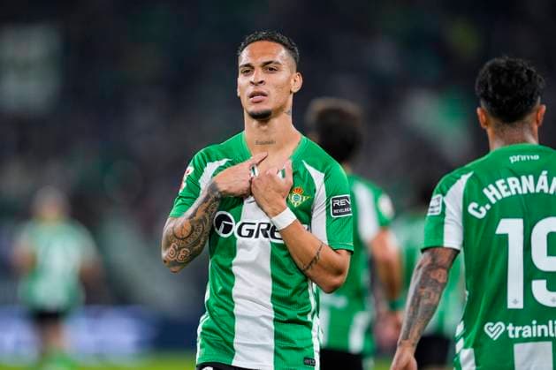 November 2, 2025, Sevilla, Sevilla, SPAIN: Antony Dos Santos of Real Betis celebrates a goal during the Spanish league, LaLiga EA Sports, football match played between Real Betis and RCD Mallorca at La Cartuja stadium on November 2, 2025, in Sevilla, Spain. Sevilla SPAIN - ZUMAa181 20251102_zaa_a181_221 Copyright: xJoaquinxCorcherox