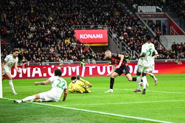 AC Milan v AS Roma - Serie A Strahinja Pavlovic of AC Milan scores a goal during the Italian Serie A football match between AC Milan and AS Roma at Giuseppe Meazza San Siro Stadium in Milan, Italy, on November 2, 2025 Milano Italy  Copyright: xTizianoxBallabiox originalFilename:ballabio-acmilana251102_np807.jpg