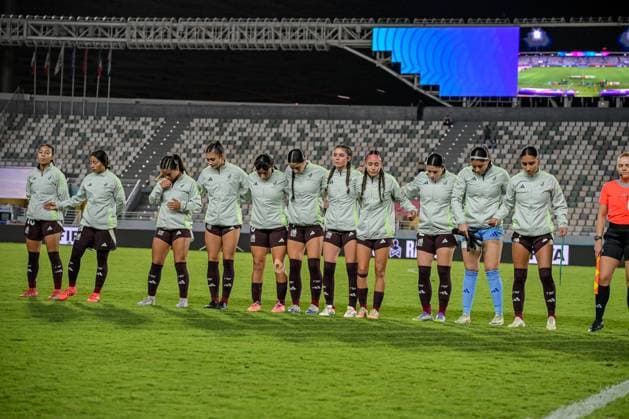 Mexico on the field during the FIFA U-17 Women s World Cup Morocco 2025 quarter-final match between Mexico and Italy in Rabat, Morocco, on November 2, 2025, at the Olympic Stadium  Copyright: xAndreaxAmato IPAxSportx xipa-agency.netx xx IPA_67418342 IPA_Agency_IPA67418342