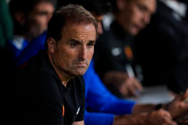 November 2, 2025, Sevilla, Sevilla, SPAIN: Jagoba Arrasate, head coach of RCD Mallorca, looks on during the Spanish league, LaLiga EA Sports, football match played between Real Betis and RCD Mallorca at La Cartuja stadium on November 2, 2025, in Sevilla, Spain. Sevilla SPAIN - ZUMAa181 20251102_zaa_a181_229 Copyright: xJoaquinxCorcherox