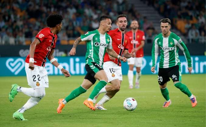 Spanish La Liga EA Sports soccer match Betis vs Mallorca at La Cartuja Stadium in Sevilla, spain. 02 November 2025 SEVILLA 02 11 2025 JORNADA 11 LIGA EA SPORTS 900 Cordon Press  900 CordonxPress LOF - Betis vs Mallorca