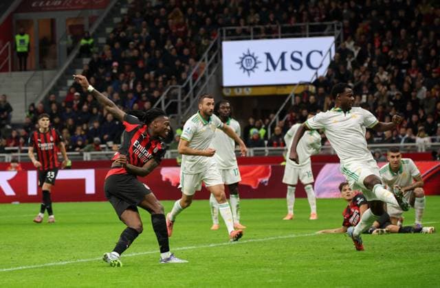 November 2, 2025, Milano: AC Milan s forward Rafael Leao misses a good opportunity to scoe a goal during the Italian Serie A soccer match AC Milan vs AS Roma at Giuseppe Meazza Stadium in Milan, Italy, 2 November 2025. ANSA ROBERTO BREGANI. Serie A; AC Milan-AS Roma  - ZUMAa110 20251102_zaf_a110_085 Copyright: xRobertoxBreganix