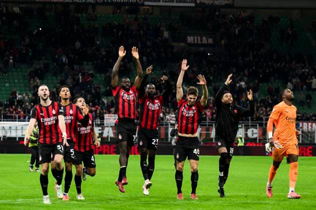 AC Milan v AS Roma - Serie A Players of AC Milan celebrate the victory at the end of the Serie A football match between AC Milan and AS Roma. Milan Italy Copyright: xNicolòxCampox