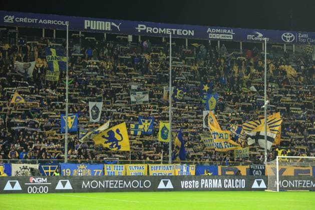 Parma Calcio supporters during Parma Calcio vs Bologna FC, Italian soccer Serie A match in Parma, Italy, November 02 2025  Copyright: xLorenzoxCattani IPAxSportx xipa-agency.netx xx IPA_67422017 IPA_Agency_IPA67422017