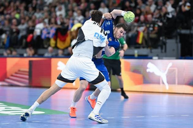 DHB 25 26 Germany Iceland on 02 11 2025 at SAP Garden in Munich Bjarki Mar Elisson Iceland in a duel against Julian Köster Koester Germany MT
