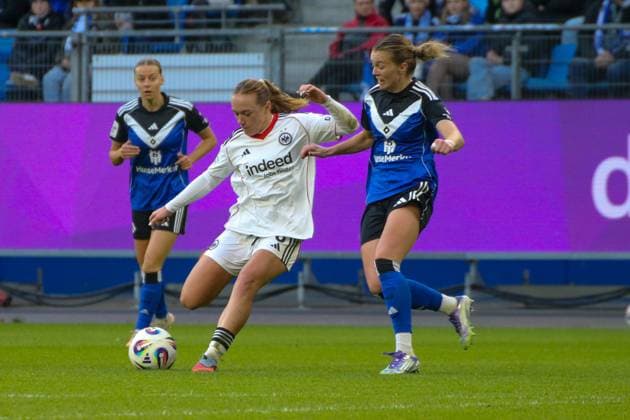 02 11 2025, xgrfx, Soccer Google Pixel Women Bundesliga, Hamburger SV Eintracht Frankfurt v l Lisanne Gräwe Eintracht Frankfurt , Annalena Wucher Hamburger SV DFL DFB REGULATIONS PROHIBIT ANY USE OF PHOTOGRAPHS as IMAGE SEQUENCES and or QUASI VIDEO Hamburg