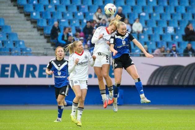 02 11 2025, xgrfx, Soccer Google Pixel Women Bundesliga, Hamburger SV Eintracht Frankfurt v l Lisanne Gräwe Eintracht Frankfurt , Mia Büchele Hamburger SV DFL DFB REGULATIONS PROHIBIT ANY USE OF PHOTOGRAPHS as IMAGE SEQUENCES and or QUASI VIDEO Hamburg
