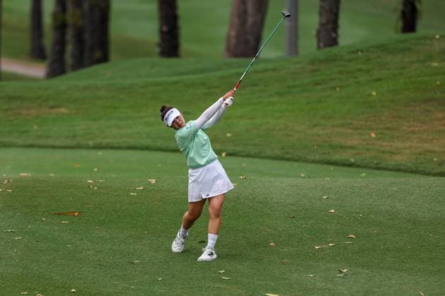 KUALA LUMPUR, - NOVEMBER 02: Miyu Yamashita of Japan play a shot on the 18th hole during the final round of the 2025 LPGA, Golf Damen Maybank Championship on November 2, 2025 at Kuala Lumpur Golf and Country Club in Kuala Lumpur, Malaysia. (Photo by Hazrin Yeob Men Shah Icon Sportswire) GOLF: NOV 02 LPGA Maybank Championship EDITORIAL USE ONLY Icon3782511024009