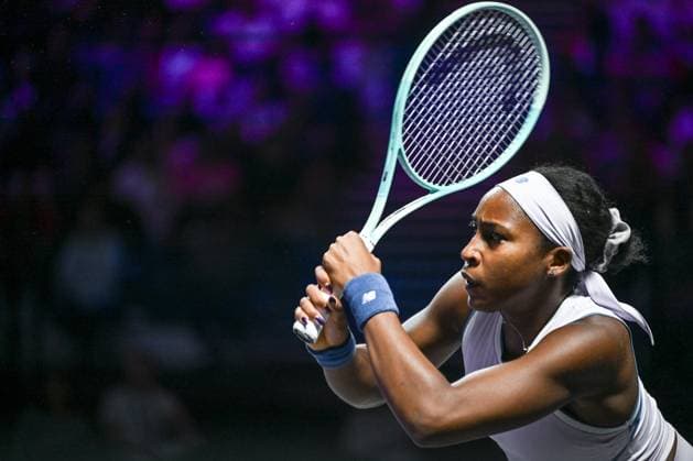 WTA, Tennis Damen Finals 2025 - Day Two RIYADH, SAUDI ARABIA NOVEMBER 2, 2025: Coco Gauff of the United States plays against compatriot Jessica Pegula during their group-stage match on Day 2 of the 2025 WTA Finals at King Saud University Indoor Arena in Riyadh, Saudi Arabia, on November 2, 2025. Riyadh Saudi Arabia  Copyright: xSTRx originalFilename:str-wtafinal251102_npTSO.jpg