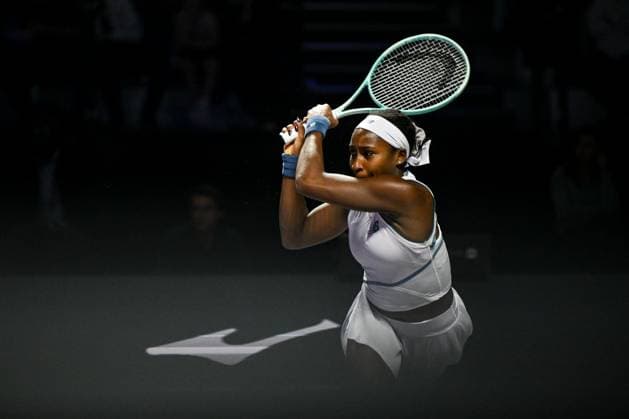 WTA, Tennis Damen Finals 2025 - Day Two RIYADH, SAUDI ARABIA NOVEMBER 2, 2025: Coco Gauff of the United States plays against compatriot Jessica Pegula during their group-stage match on Day 2 of the 2025 WTA Finals at King Saud University Indoor Arena in Riyadh, Saudi Arabia, on November 2, 2025. Riyadh Saudi Arabia  Copyright: xSTRx originalFilename:str-wtafinal251102_npfbu.jpg