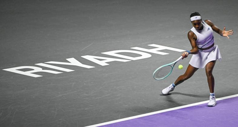 WTA, Tennis Damen Finals 2025 - Day Two RIYADH, SAUDI ARABIA NOVEMBER 2, 2025: Coco Gauff of the United States plays against compatriot Jessica Pegula during their group-stage match on Day 2 of the 2025 WTA Finals at King Saud University Indoor Arena in Riyadh, Saudi Arabia, on November 2, 2025. Riyadh Saudi Arabia  Copyright: xSTRx originalFilename:str-wtafinal251102_npfr7.jpg