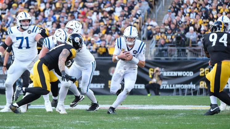 Nov 2, 2025: Daniel Jones 17 during the 2025 Steelers vs Colts game in Pittsburgh, PA. CSM Pittsburgh USA - ZUMAcp5_ 20251102_faf_cp5_140 Copyright: xJasonxPohuskix