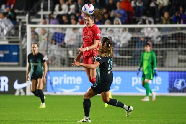 CARY, NC - NOVEMBER 02: Riley Jackson 16 of the North Carolina Courage heads the ball over Katie Stengel 28 of Gotham FC during the game between the North Carolina Courage and Gotham FC on November 2, 2025 at First Horizon Stadium in Cary, NC. (Photo by Nicholas Faulkner Icon Sportswire) SOCCER: NOV 02 NWSL NC Courage vs Gotham FC EDITORIAL USE ONLY Icon251102021