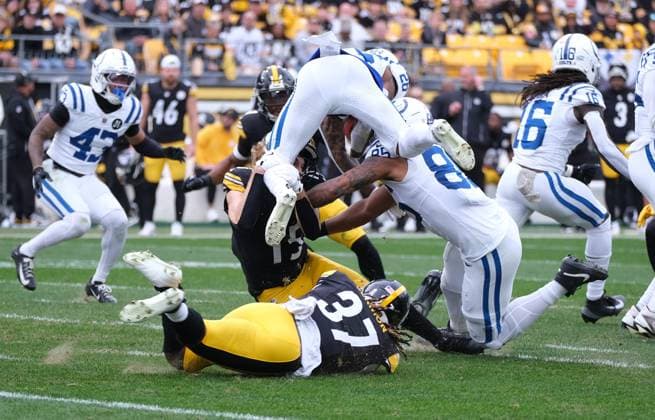 Nov 2, 2025: Ameer Abdullah 26 during the 2025 Steelers vs Colts game in Pittsburgh, PA. CSM Pittsburgh USA - ZUMAcp5_ 20251102_faf_cp5_308 Copyright: xJasonxPohuskix